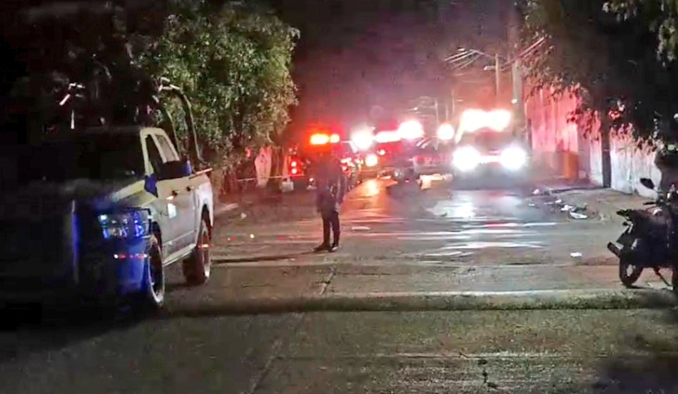 Ataque de grupo armado a negocios deja al menos 11 muertos en Celaya