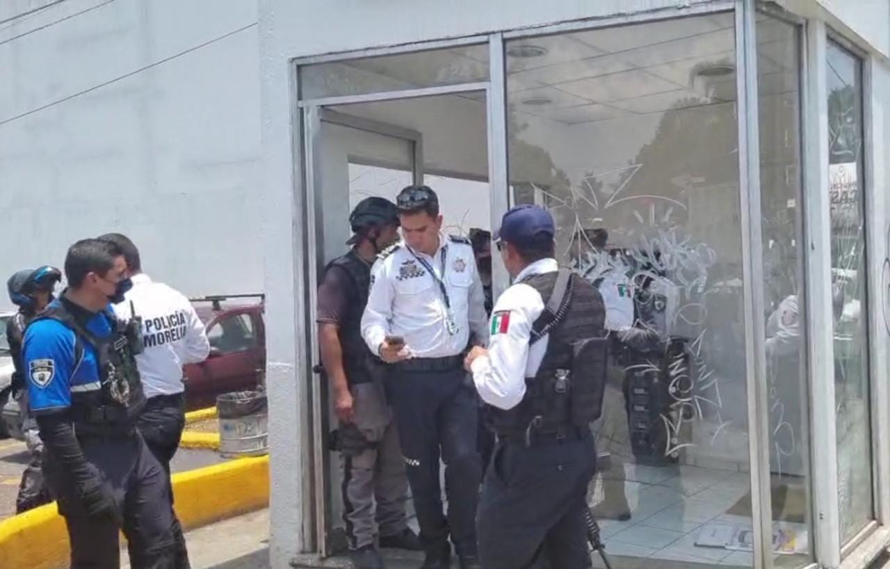 Autoridades descartan robo en un cajero, estaba en mantenimiento