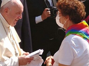Iglesia no rechaza a personas LGBT, algunos católicos sí Papa Francisco