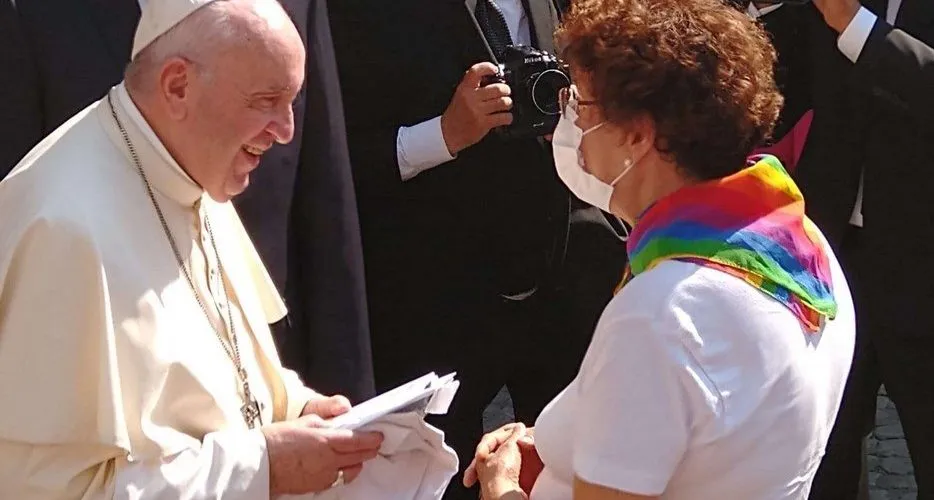 Iglesia no rechaza a personas LGBT, algunos católicos sí Papa Francisco