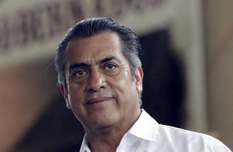 Le extirpan a "El Bronco" dos tumores a través de colonoscopía