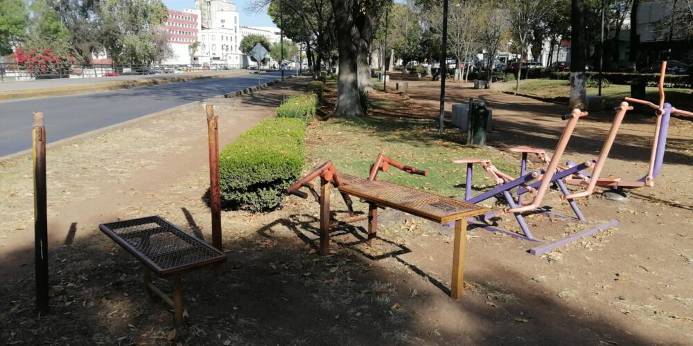 Morelianos rehabilitan 70 espacios deportivos