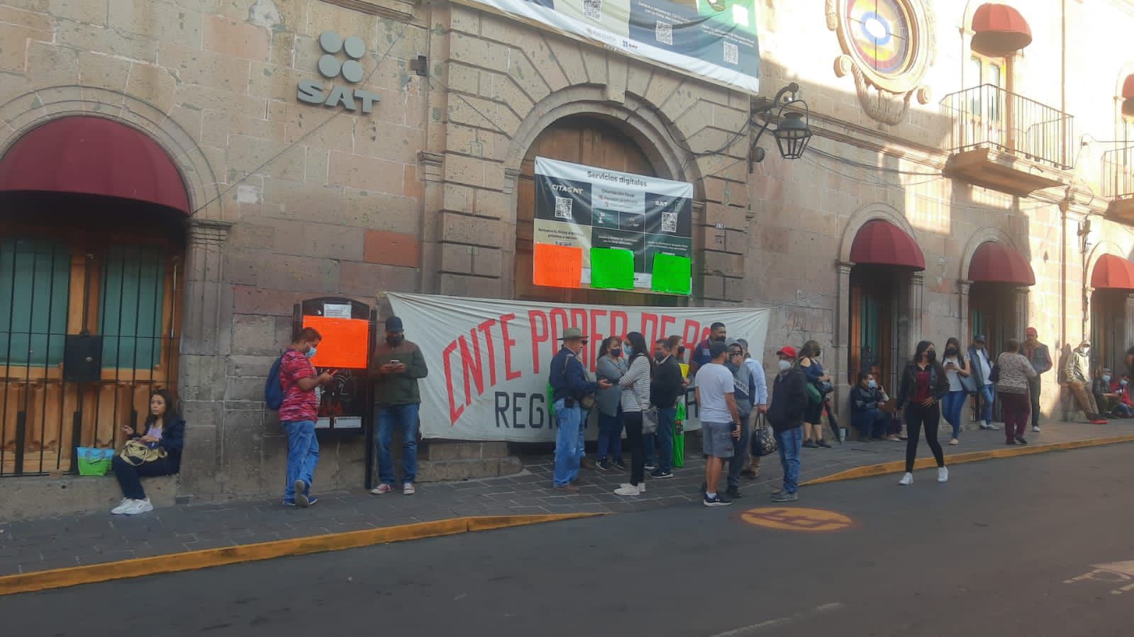 SAT y rentas “secuestrados” por la CNTE