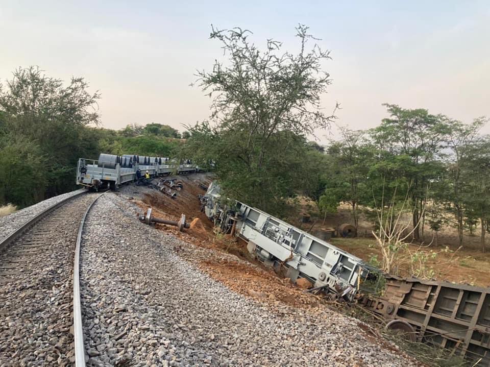 descarrila tren Taretan