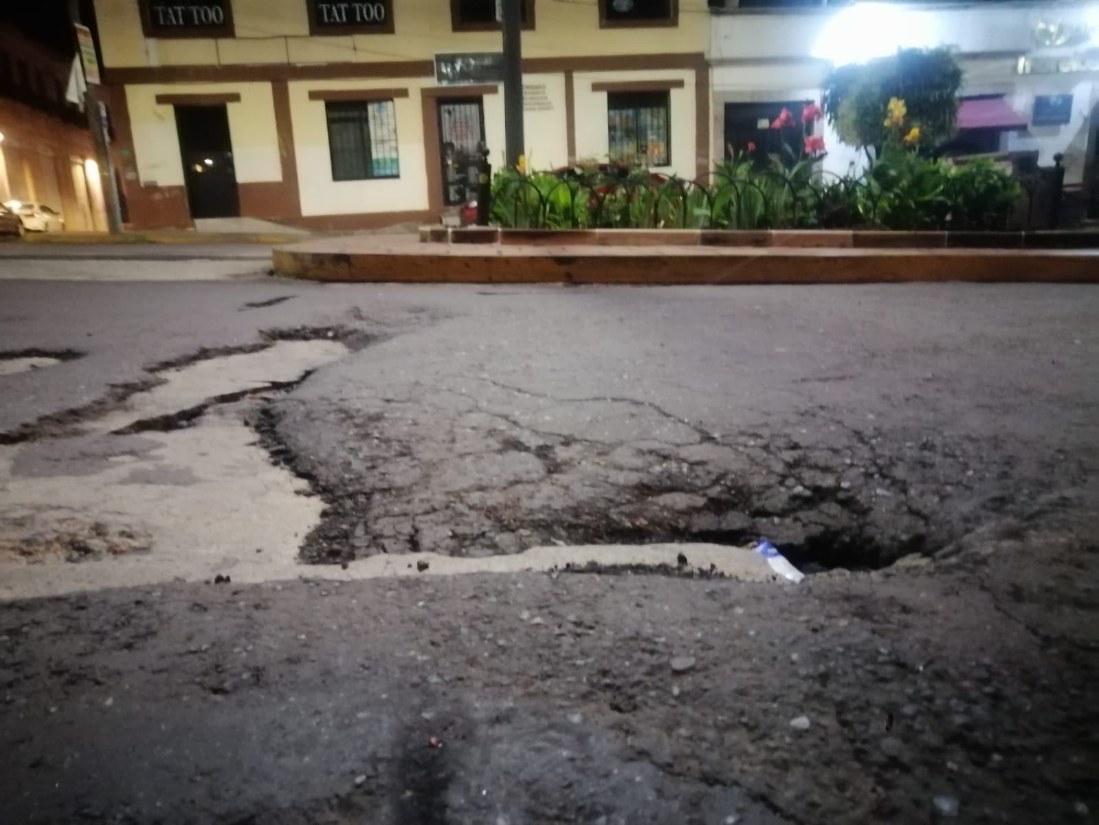 Bache tapado en avenida Guadalupe Victoria solamente dura 5 meses