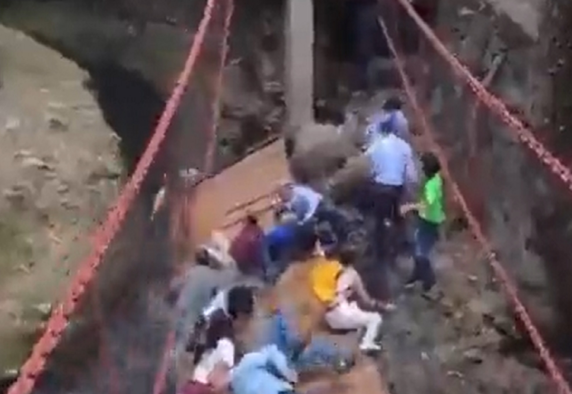 Costó 20 mil pesos rehabilitación del puente colapsado en Morelos