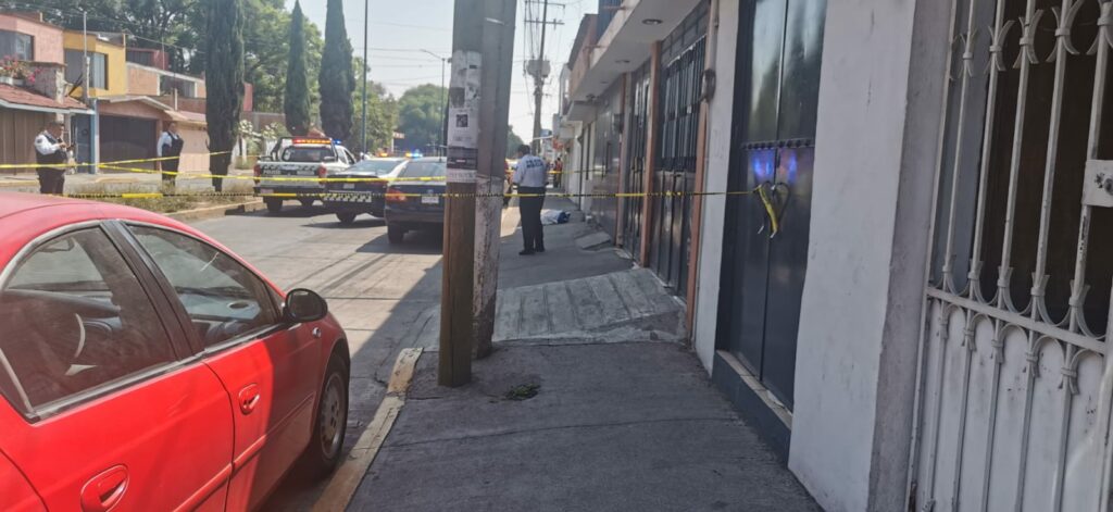 Ejecutan a balazos a un sujeto en la avenida Periodismo