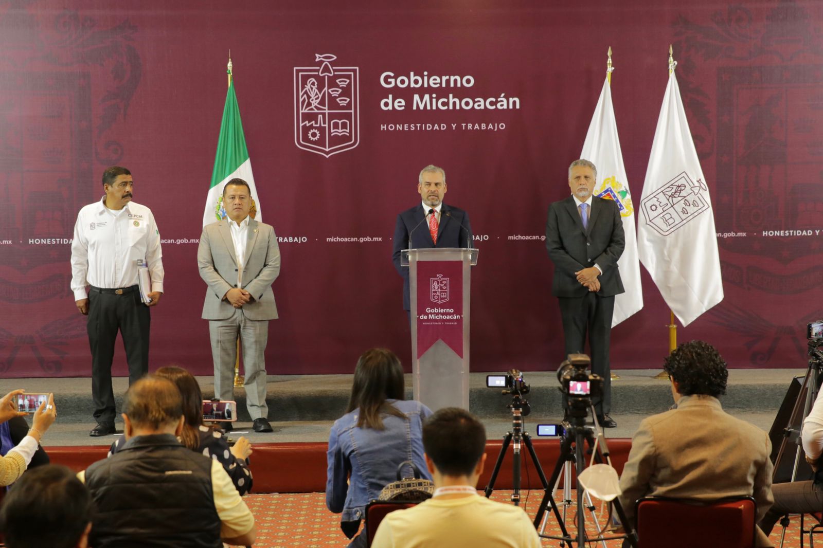 Gobierno de Michoacán rehabilitación de carreteras