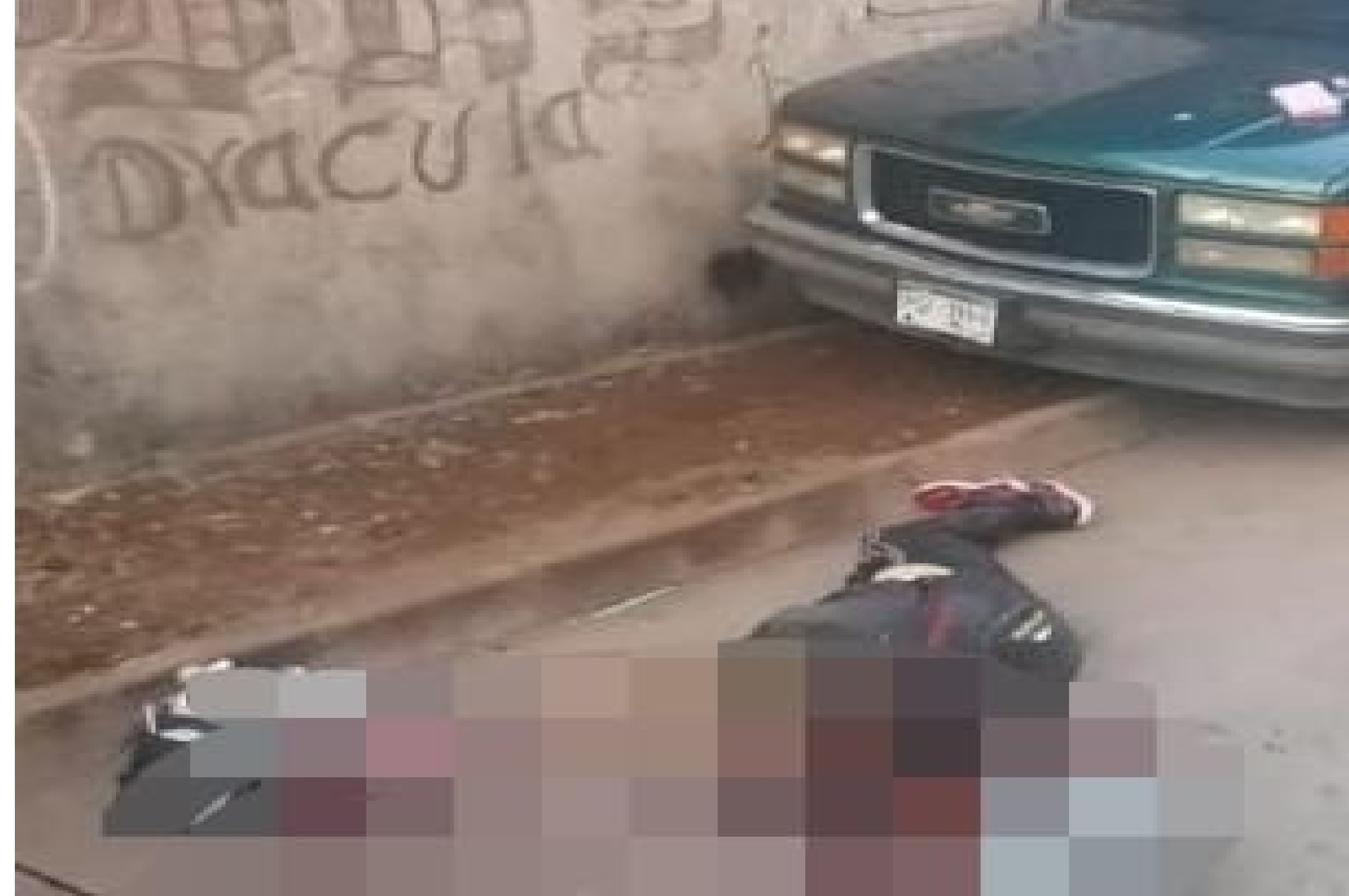 Joven motociclista es asesinado a balazos en la colonia La Burrera de Jacona