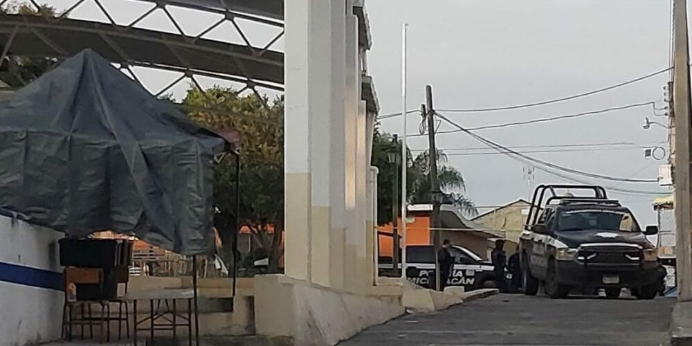 Sujeto es ejecutado a balazos frente a iglesia en la comunidad de Jeruco