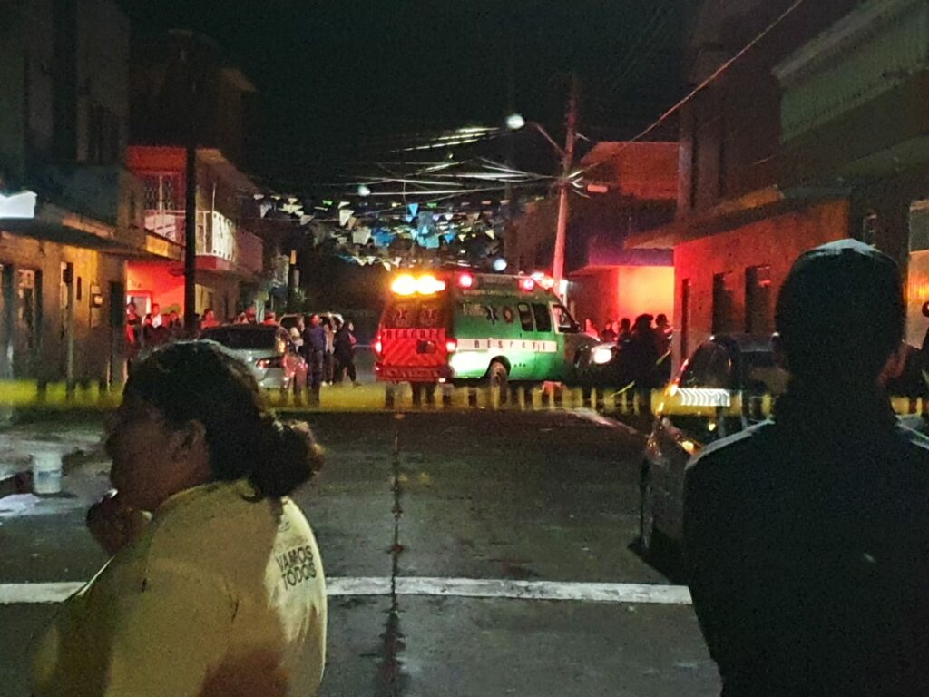 Atacan a balazos a dos sujetos en la colonia El Porvenir 2