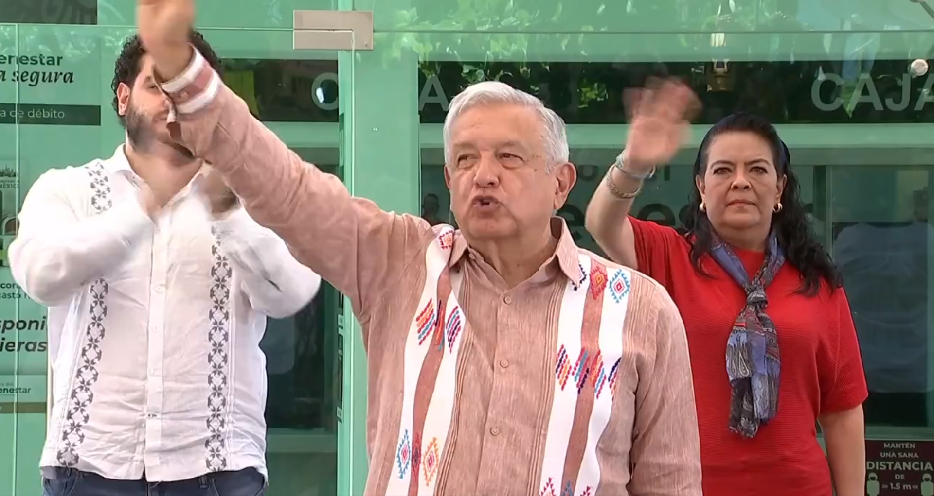 ¡Reelección no!, asegura AMLO en Chiapas