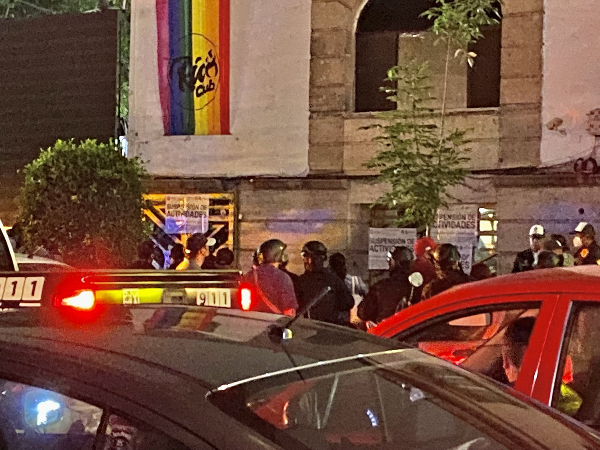 Clausuran bar en zona rosa por agresión a clientes LGBT