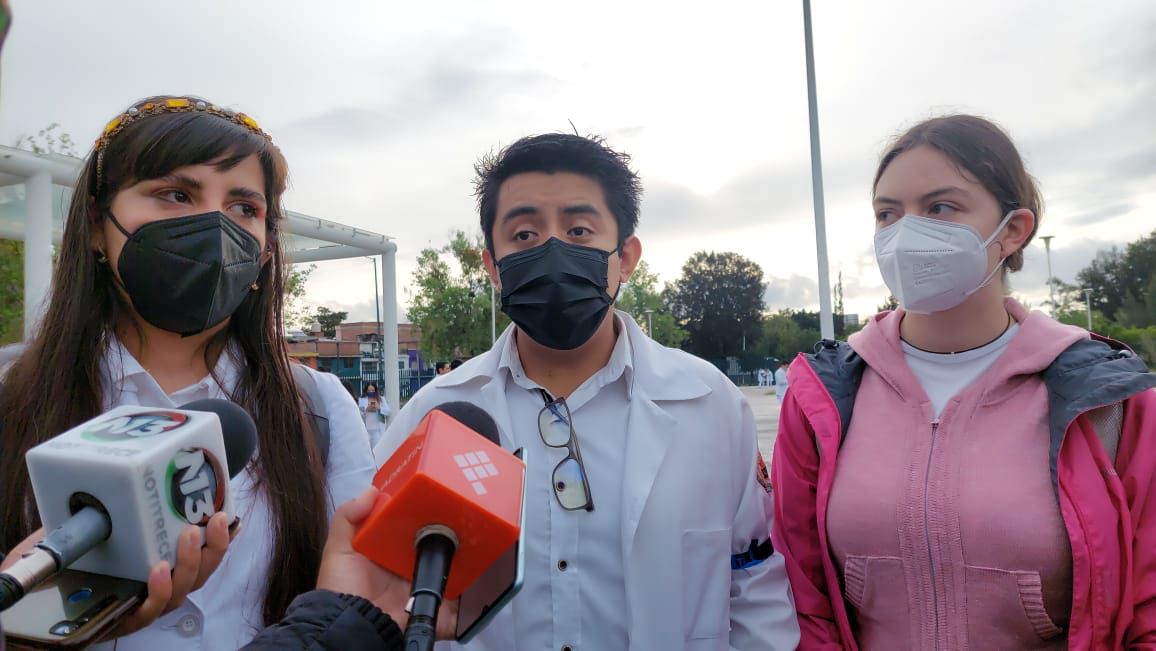 Estudiantes de Medicina exigen plazas seguras para servicio social