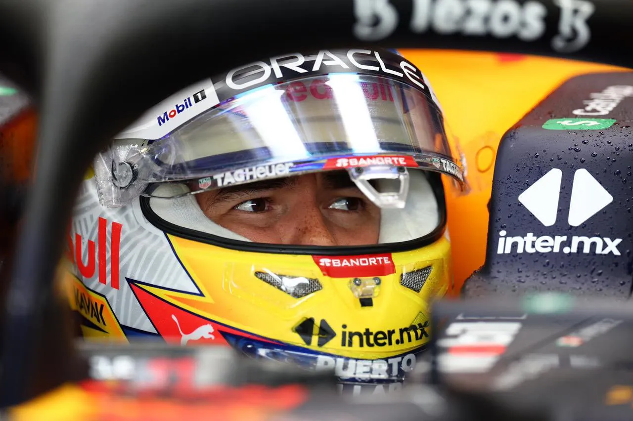 Checo Pérez segundo en tercera práctica en Silverstone