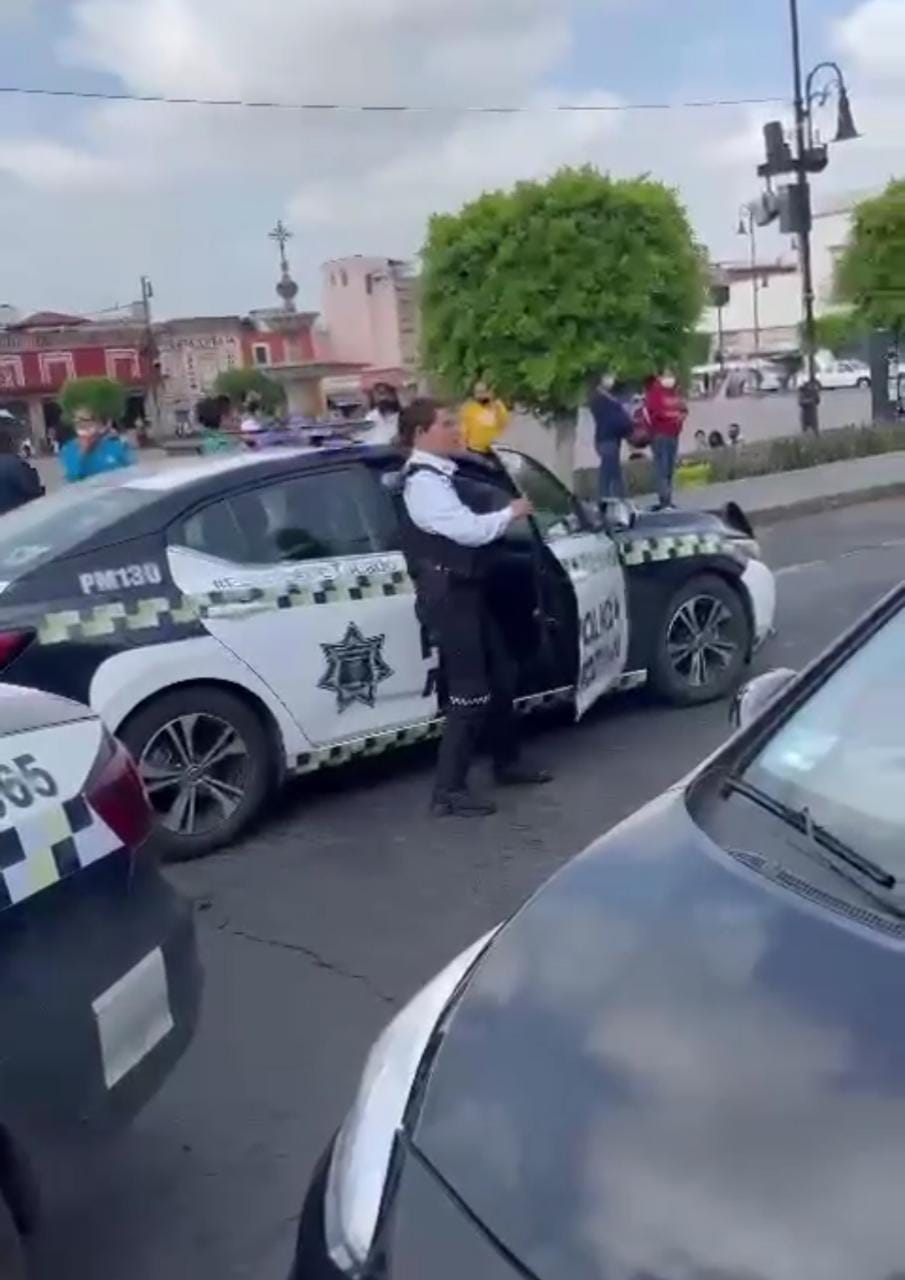 Policía de Morelia arma espectacular operativo contra conductor de Uber