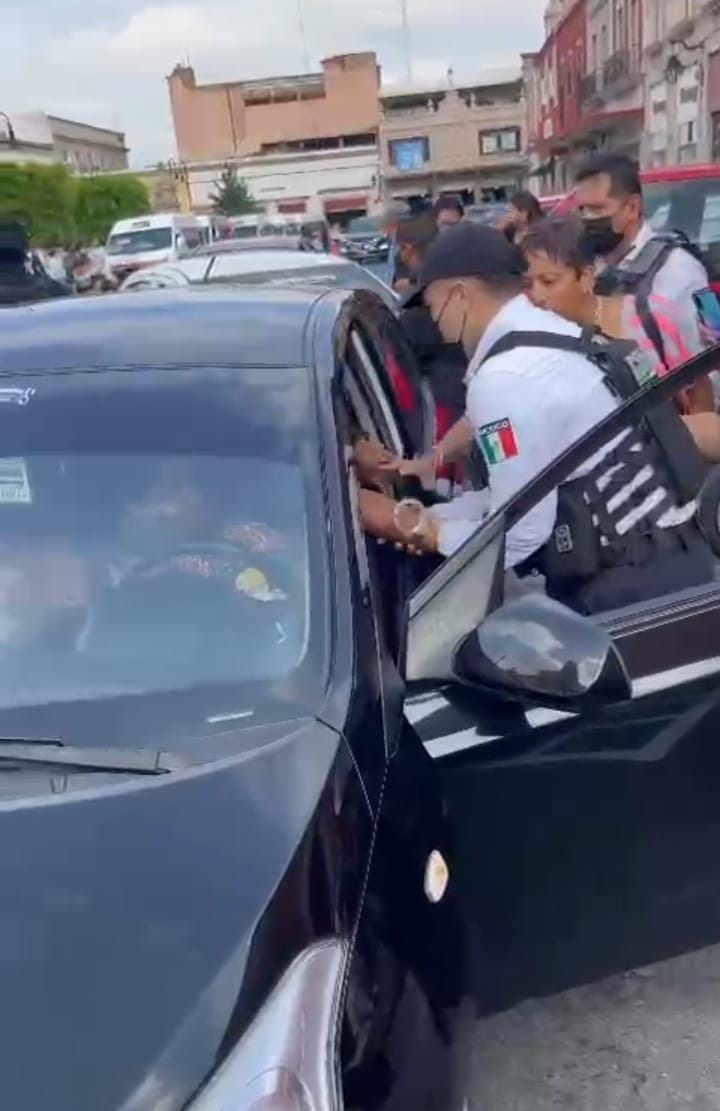 Policía de Morelia arma espectacular operativo contra conductor de Uber6