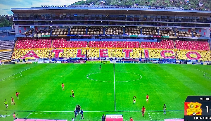 aficionados desaíran al Morelia