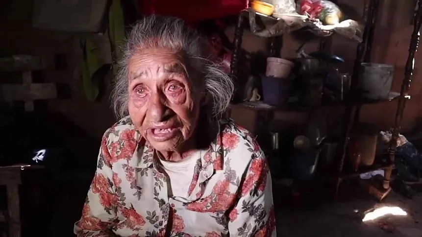 Abuelita 97 años abandono hijos