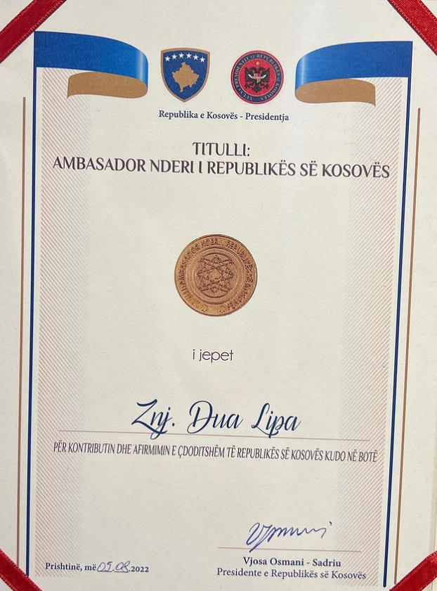 Dua Lipa, nombrada embajadora de honor de Kosovo