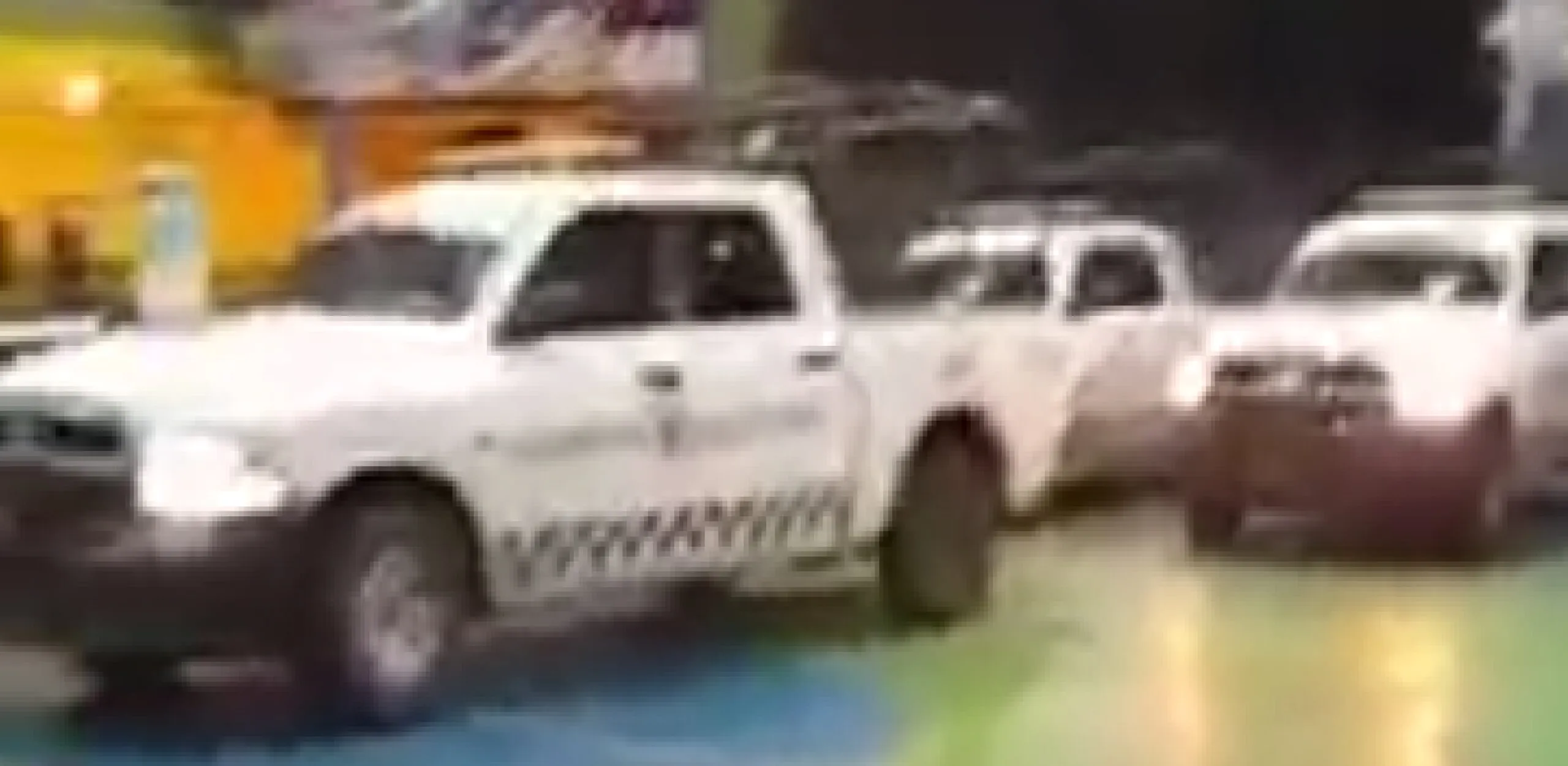Comuneros retienen seis camionetas de la Guardia Nacional y a sus elementos
