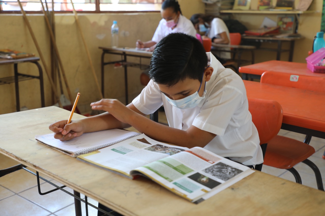 En Michoacán, regresan a las aulas más de un millón 200 mil estudiantes este lunes SEE