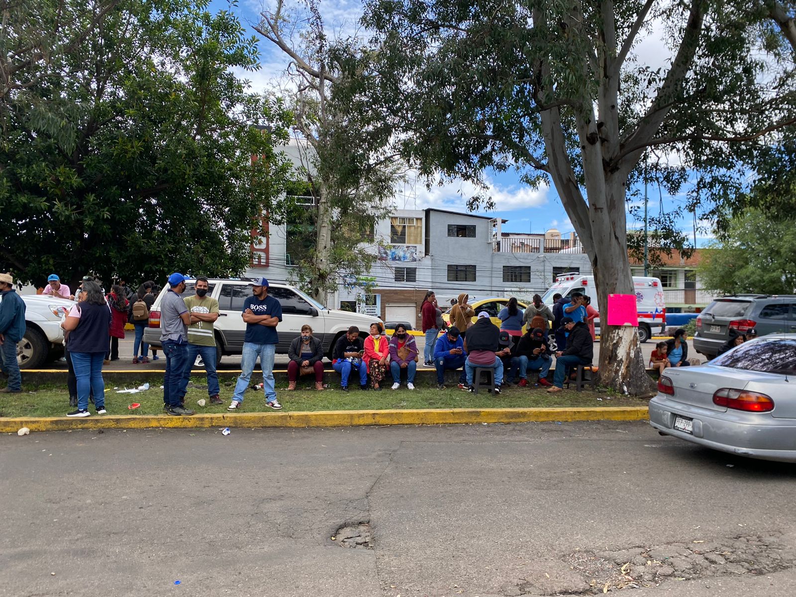 Inicia traslado a juzgados federales de los 167 detenidos en Uruapan