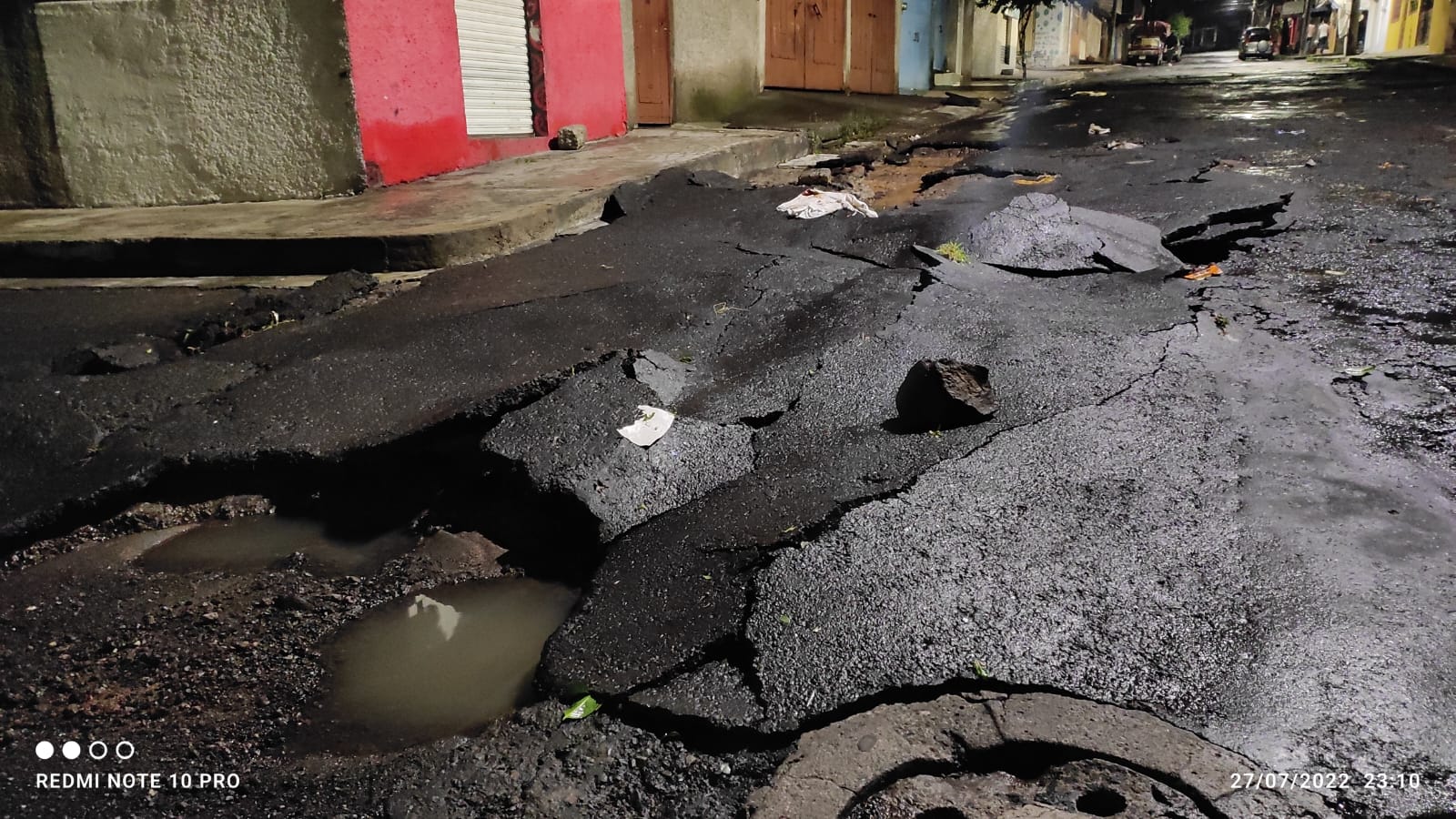 Niega Ayuntamiento restaurar calle con concreto hidráulico, por alto costo2