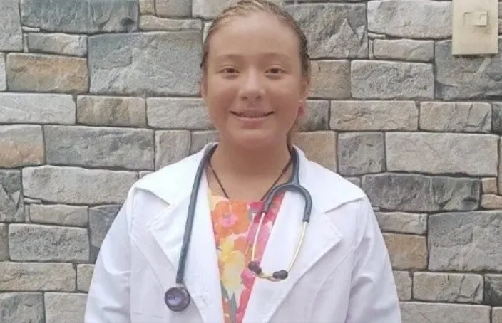 Niña mexicana genio Medicina