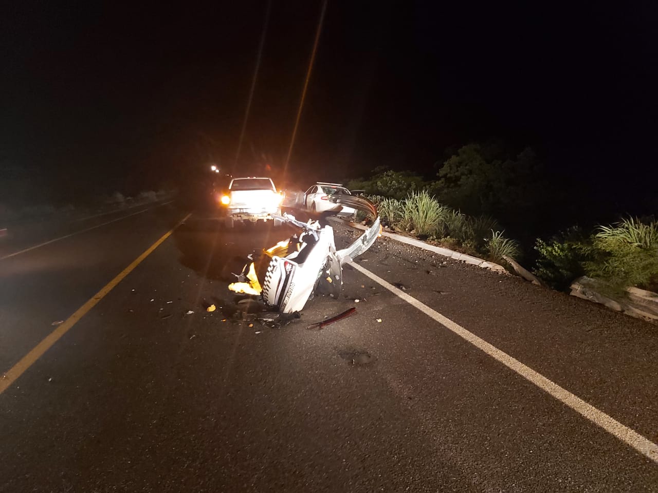 Patrulla de Guardia Nacional choca en autopista Siglo XXI