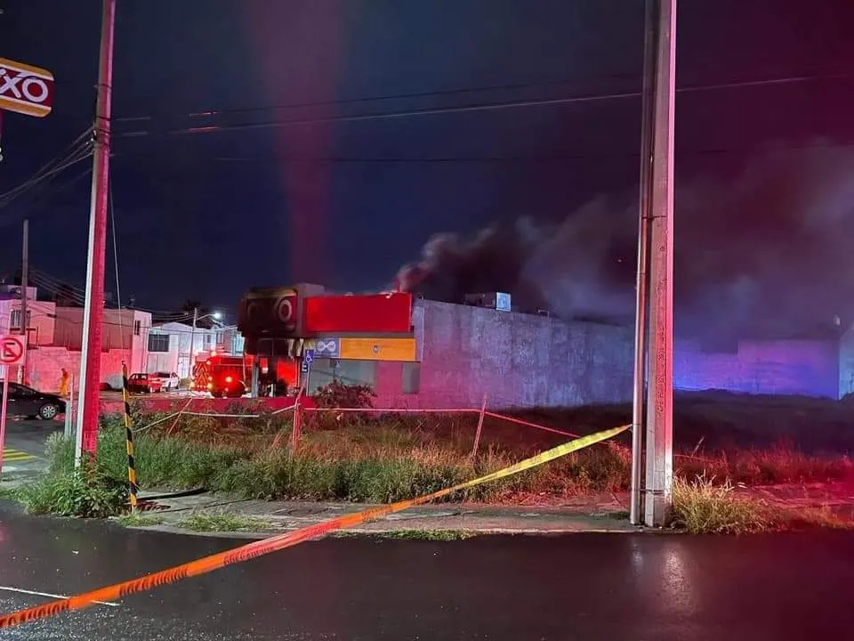 Reporta Oxxo un total de 25 tiendas incendiadas en Guanajuato