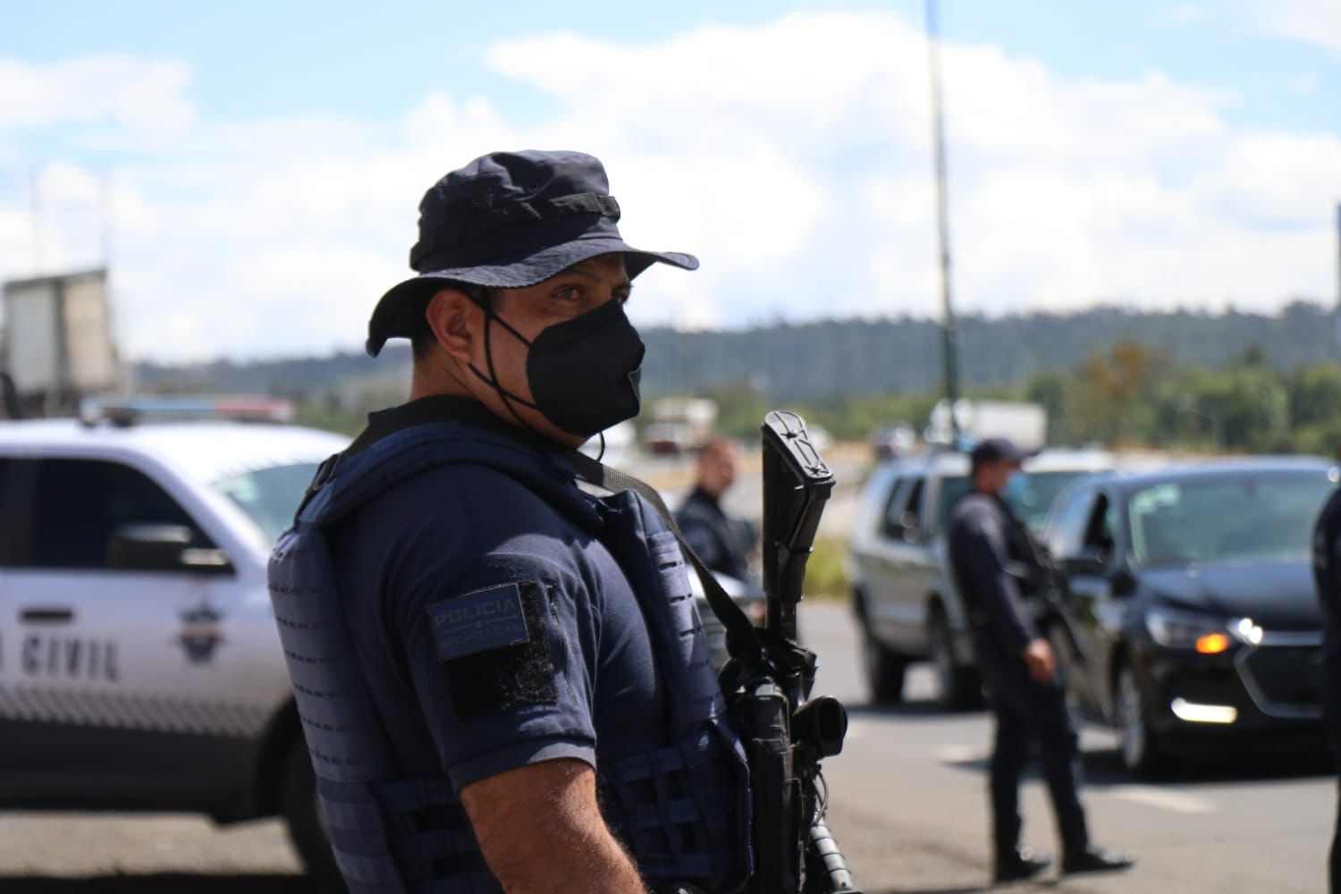 Trasladan a 154 detenidos en Tiamba al penal federal de Apatzingán