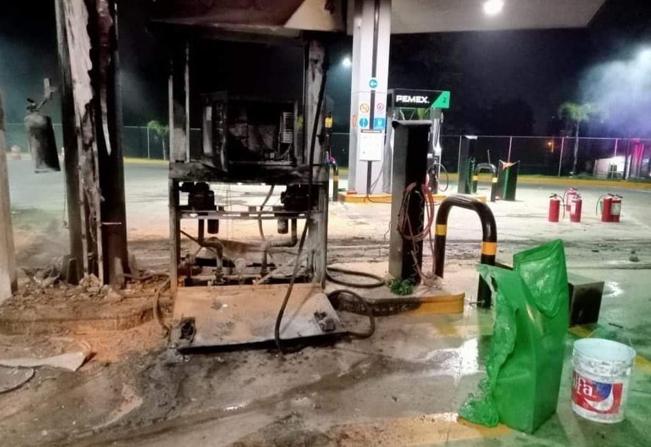 Comando ataca una gasolinera en Zitácuaro