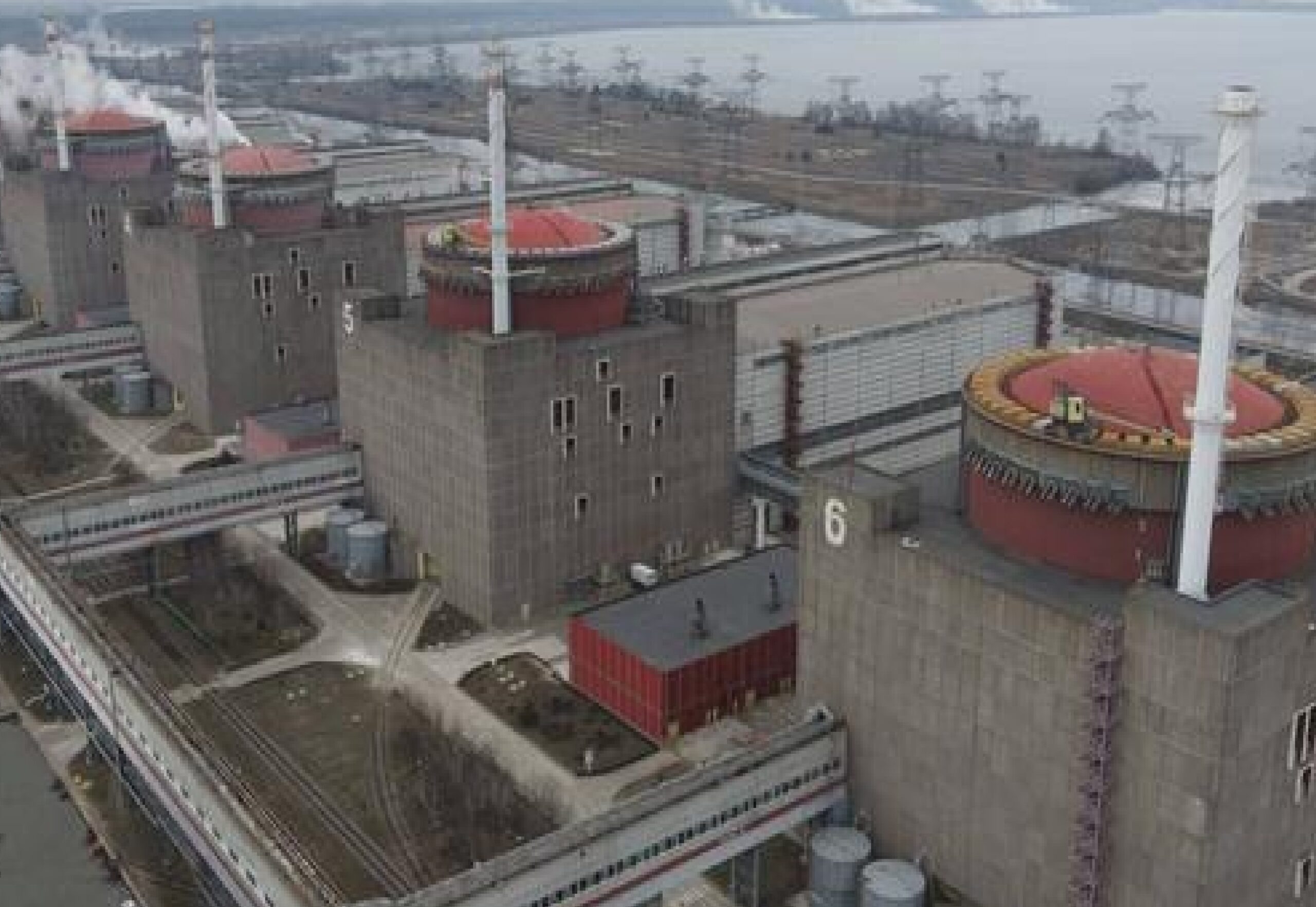Acusa Rusia a Ucrania de bombardeos en central nuclear Zaporiyia