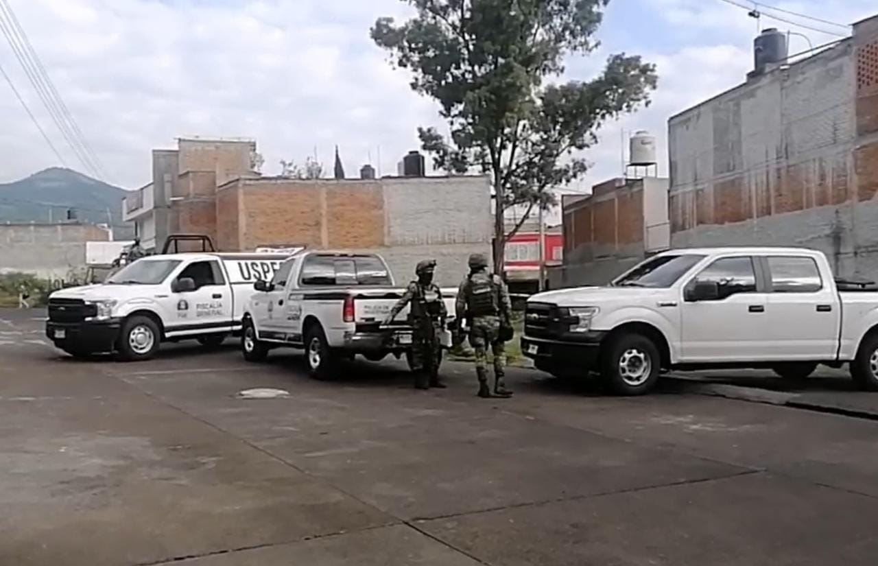 Amanece un hombre ejecutado envuelto en una cobija en Morelia