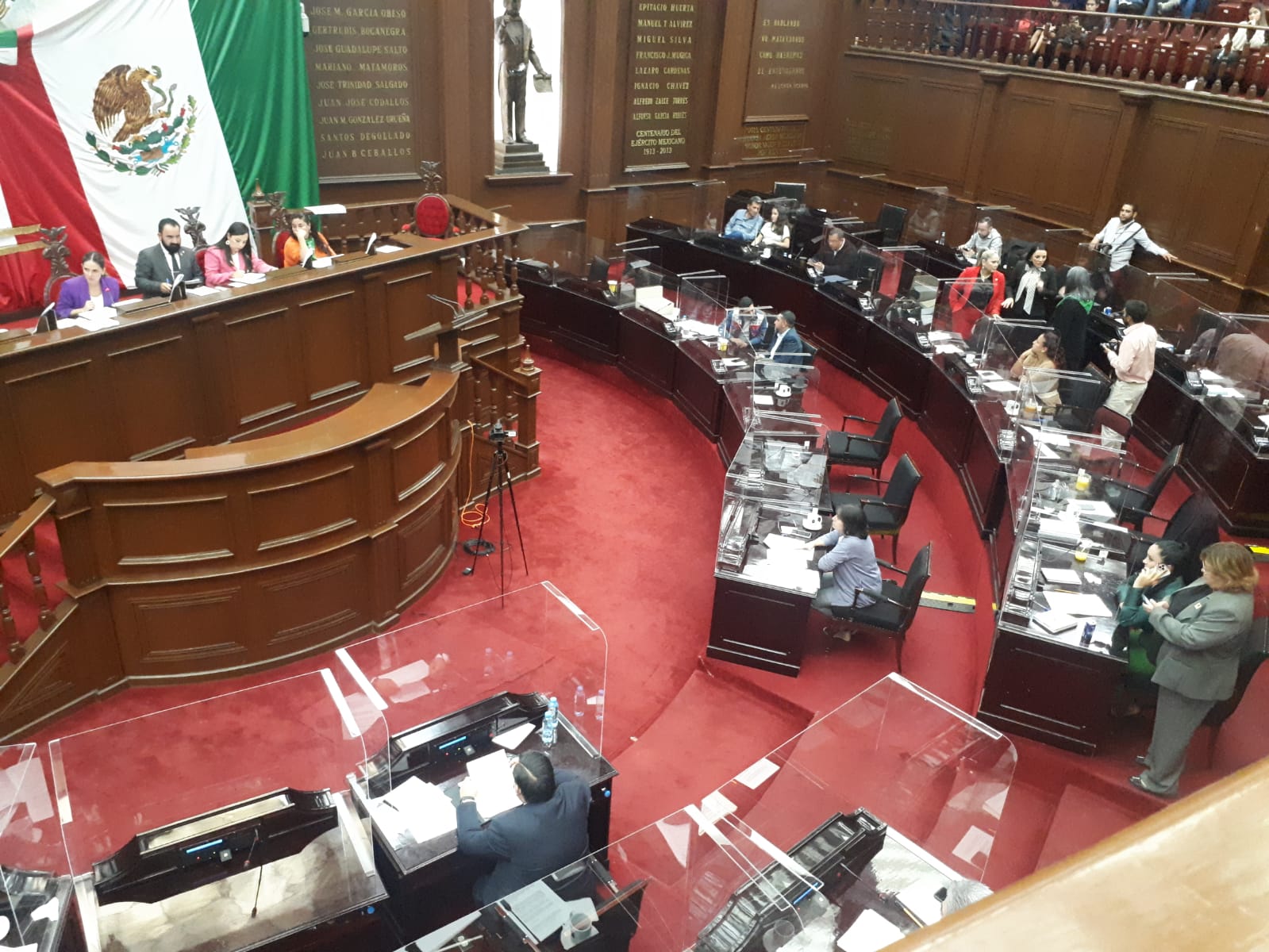 Incrementa Congreso pena máxima a feminicidas, serán 60 años