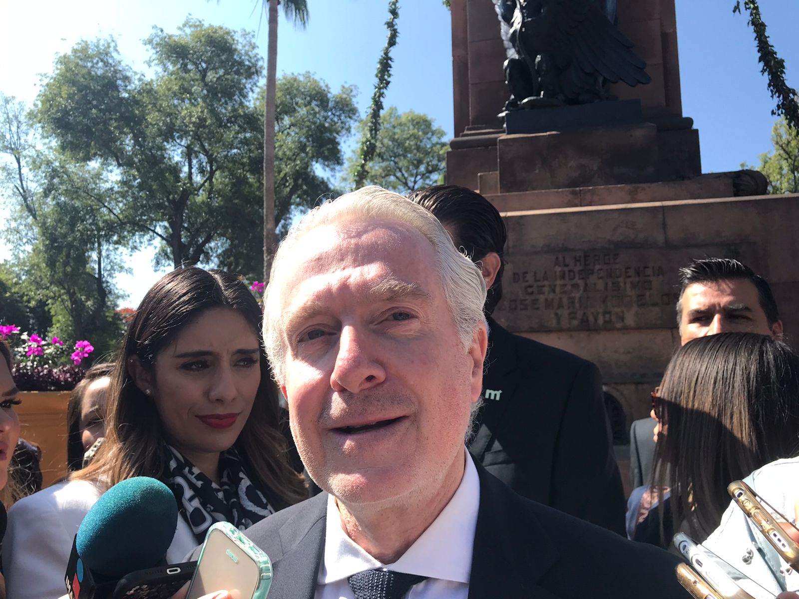 Reitera Santiago Creel en aportar su experiencia en temas de seguridad