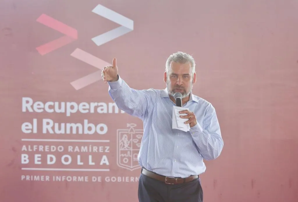 Reconoce UMSNH apoyo de Ramírez Bedolla durante primer año de gobierno