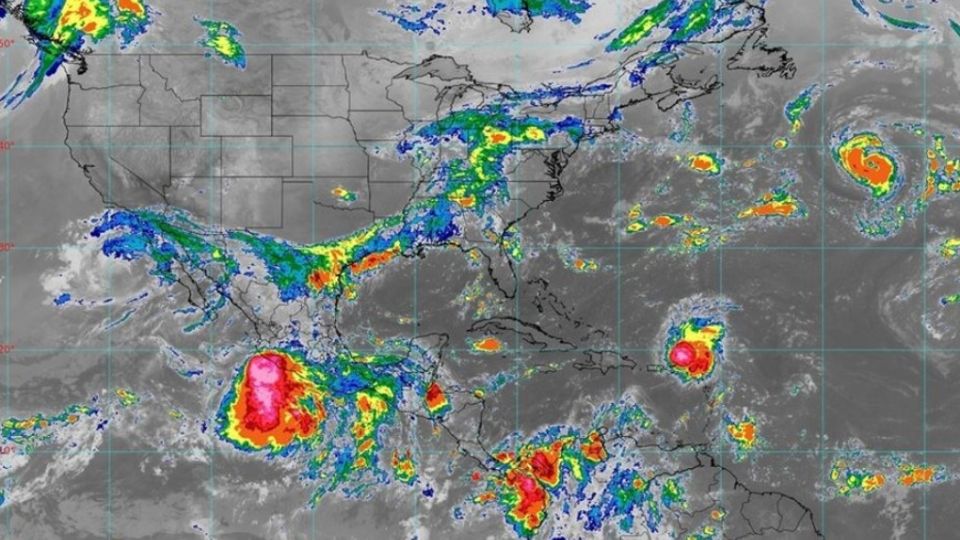 Se espera ciclón tropical en Michoacán y Guerrero