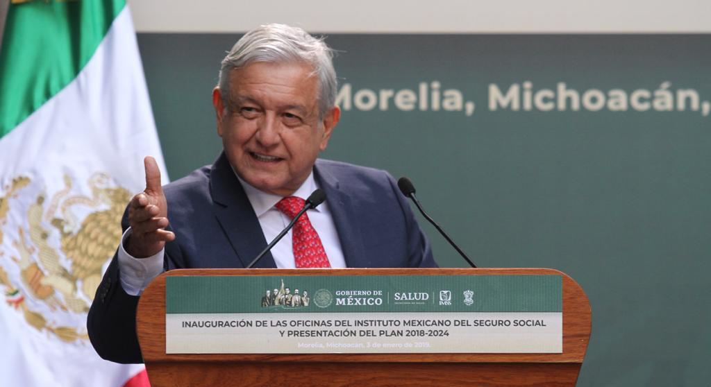 Busca Alfonso Martínez que AMLO asista a ceremonia en honor de José María Morelos