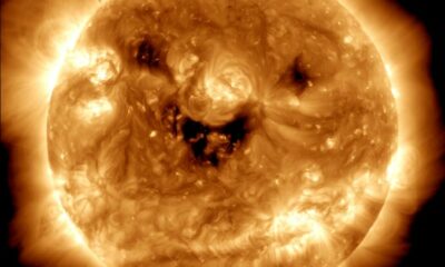Captura NASA al Sol sonriendo