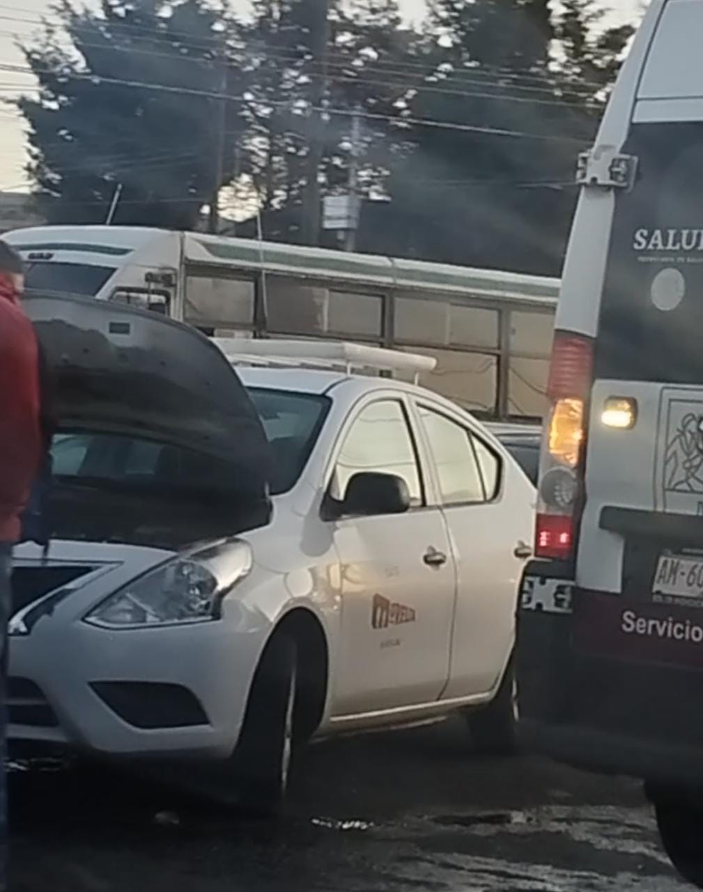 Carambola deja varios lesionados en la entrada a Villas del Pedregal