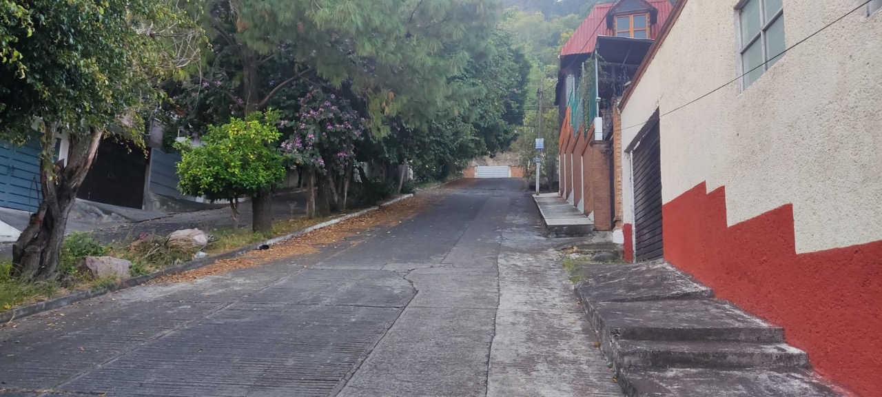 Cobran agua a vecinos de Bosques Camelinas pero sin que llega el servicio