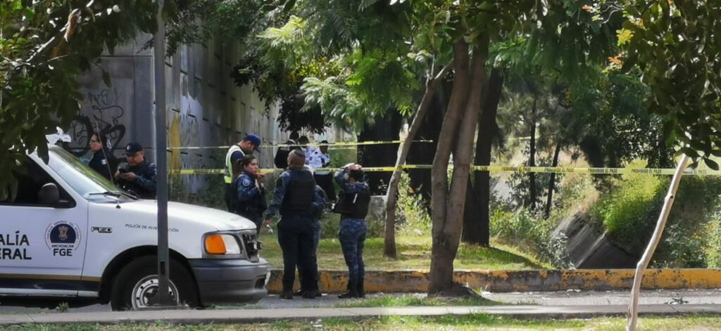 Localizan hombre sin vida frente a la colonia El Realito en Morelia