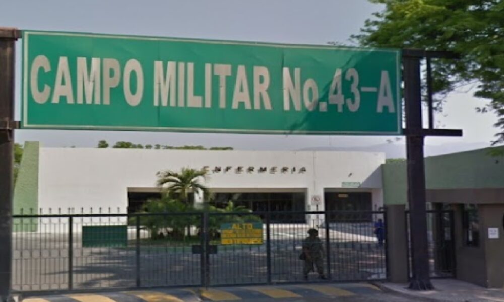 Los Viagras compran armas frente al Ejército en Apatzingán, y no los detienen