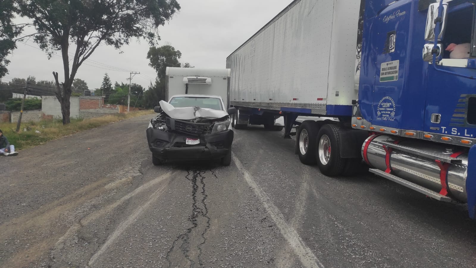 Reportan carambola en carretera a Salamanca