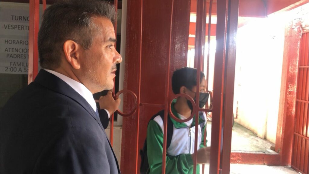 Venta de droga e insalubridad denuncian padres de familia de la secundaria 9