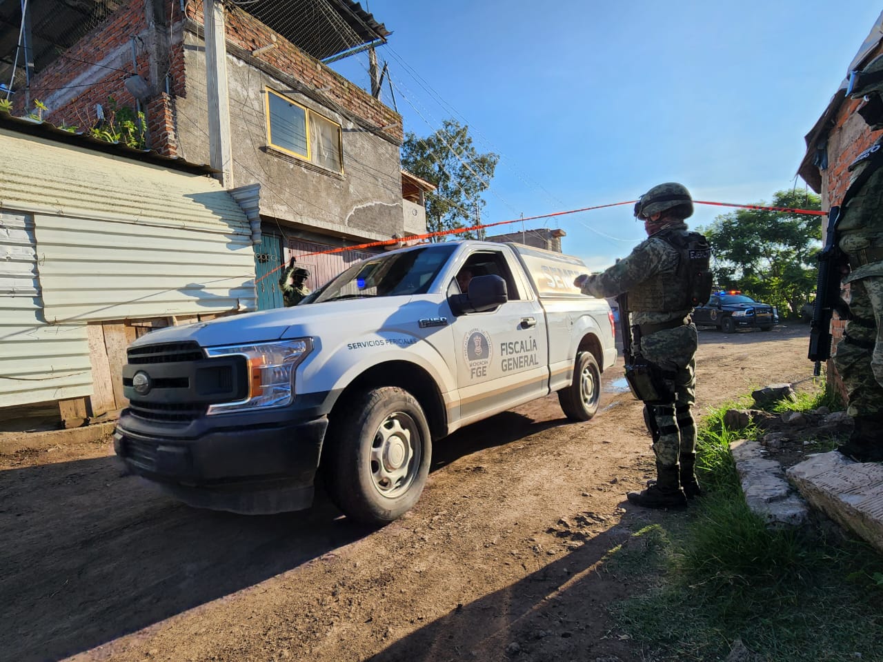 Acribillan a policía municipal de Jacona en colonia Los Sabinos
