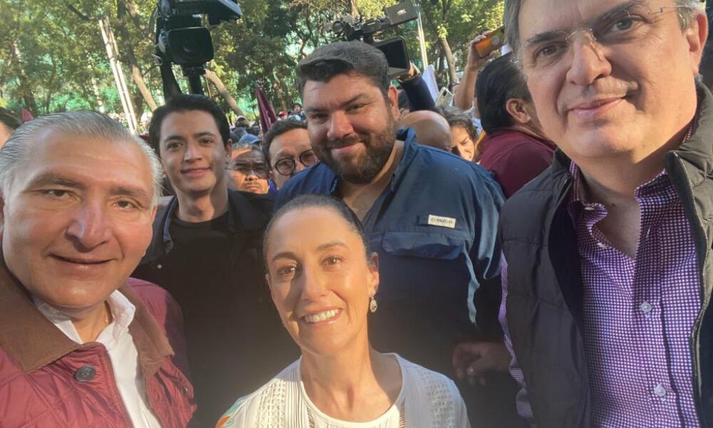 Ebrard, Sheinbaum y Adán Augusto se reúnen en marcha de AMLO
