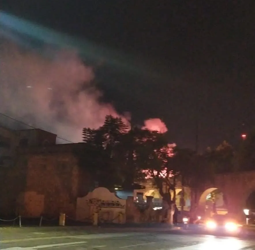 Explota pirotecnia almacenada dentro de un negocio en Morelia